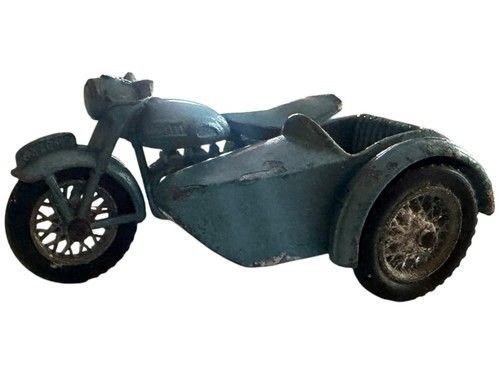 Lesney triumph t110 - no., 4